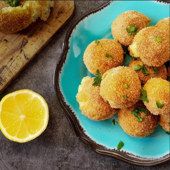 Cheesy Rice Balls with Herbs from Ekin